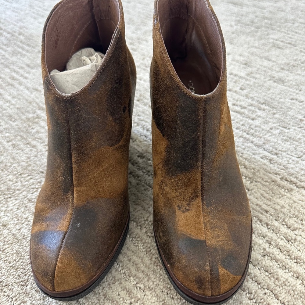 Brown Leather Ankle Boots with Chunky Heel